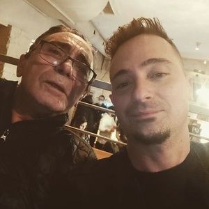 Meet your Posher, Chris